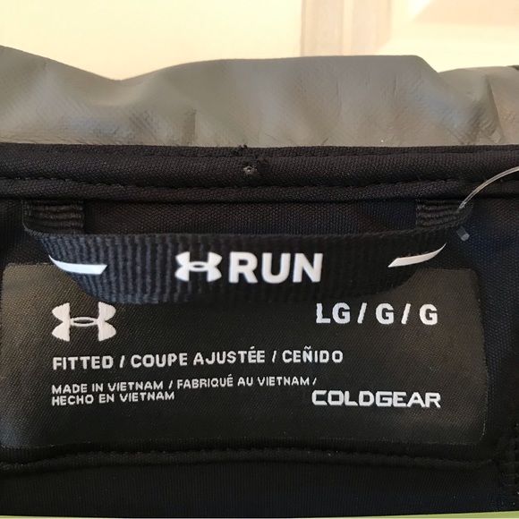 Under Armour Perpetual Storm Run Jacket - Picture 12 of 14